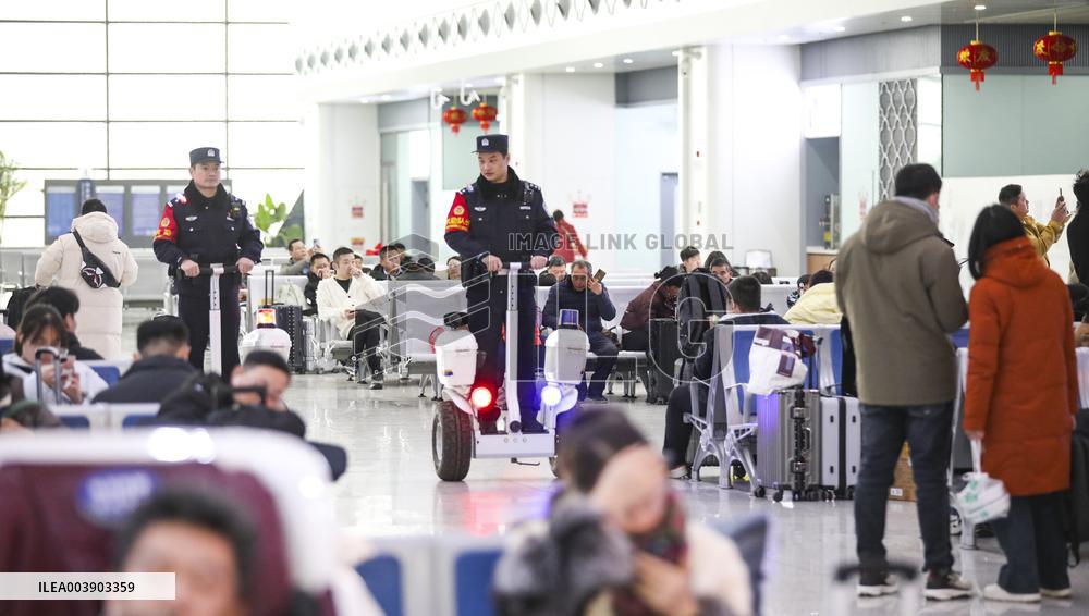 Spring Festival Holiday Return Peak in Huai'an