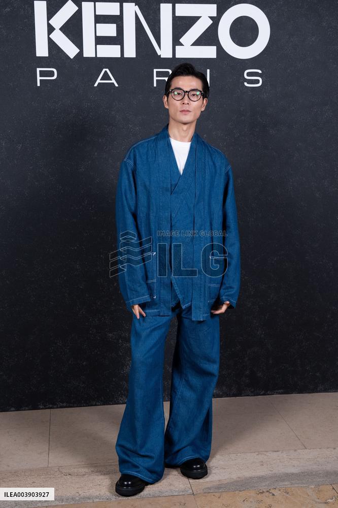 PFW Kenzo Photocall