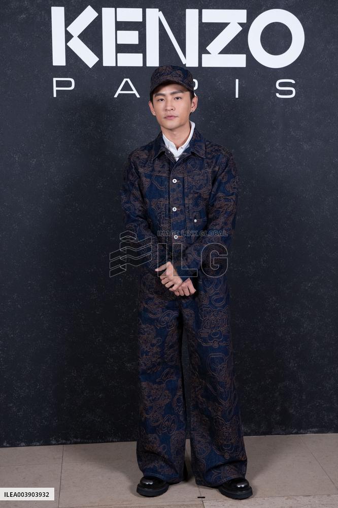 PFW Kenzo Photocall