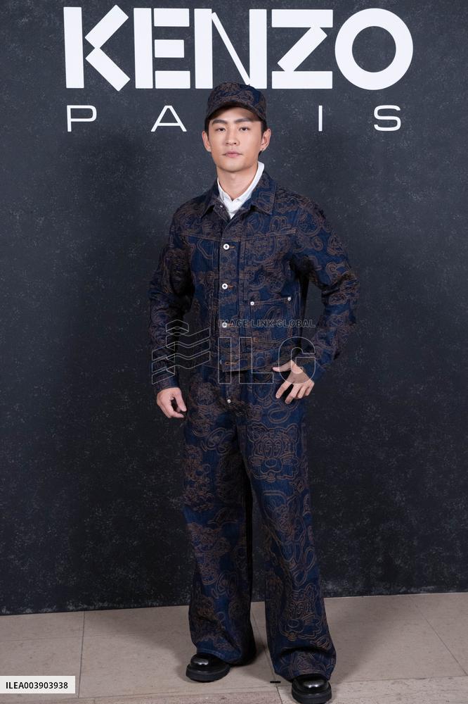 PFW Kenzo Photocall