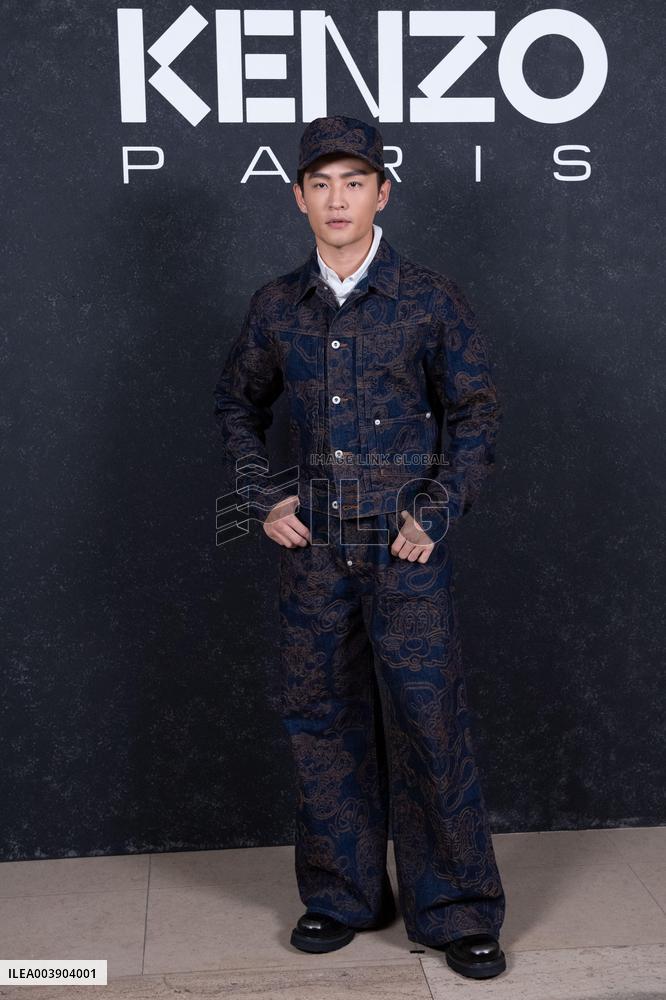 PFW Kenzo Photocall