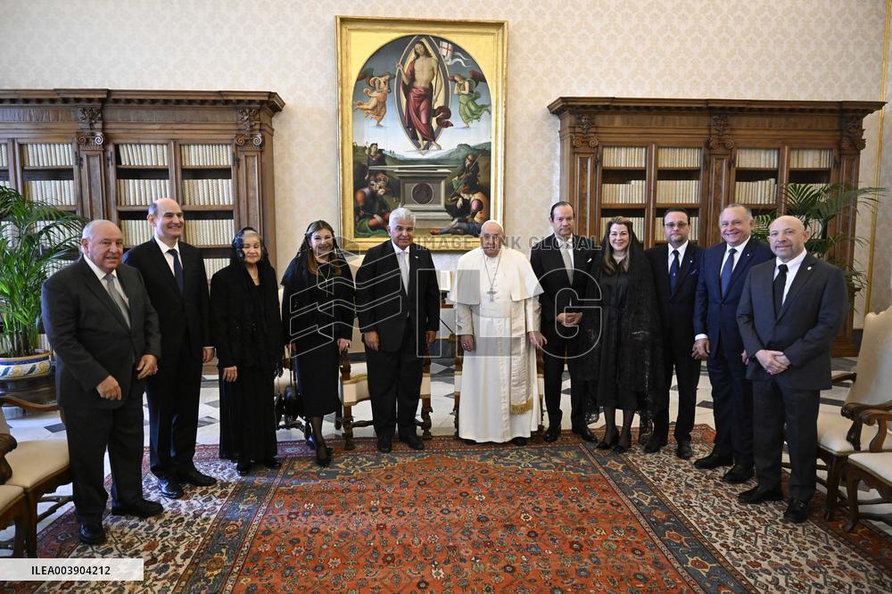 Pope Francis meets with H.E. Mr. Jose Raul Mulino Quintero - Vatican