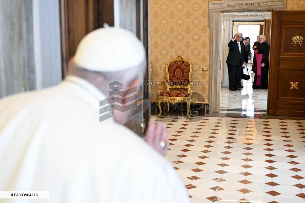 Pope Francis meets with H.E. Mr. Jose Raul Mulino Quintero - Vatican