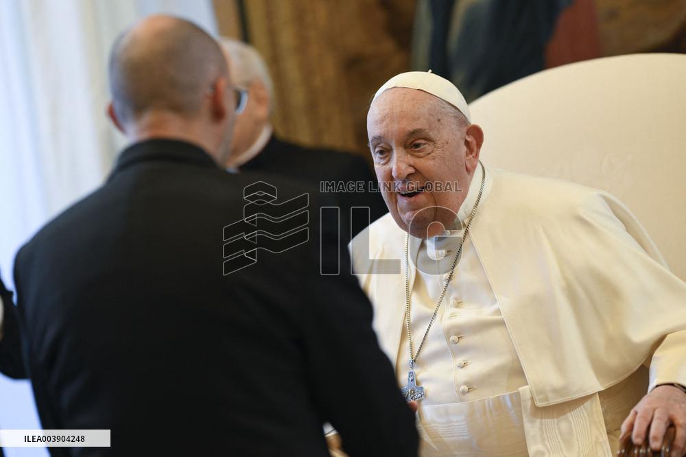 Pope Francis receives Rectors of Major Seminaries of France - Vatican