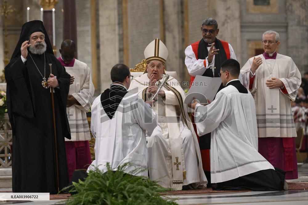 Pope Francis' Second Vespers On The Feast Of The Conversion Of St Paul