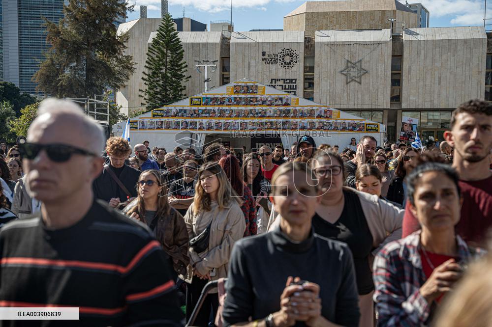 Israeli Supporters And Relatives Of Hostages Gather In Tel Aviv
