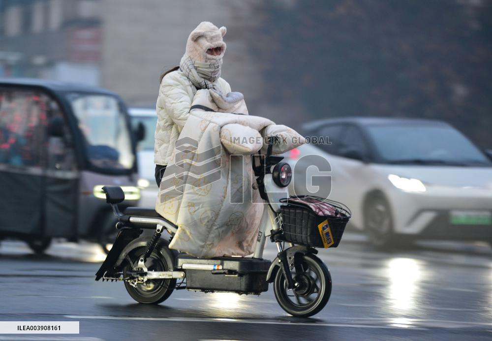 Cold Wave Blue Alert in Part China