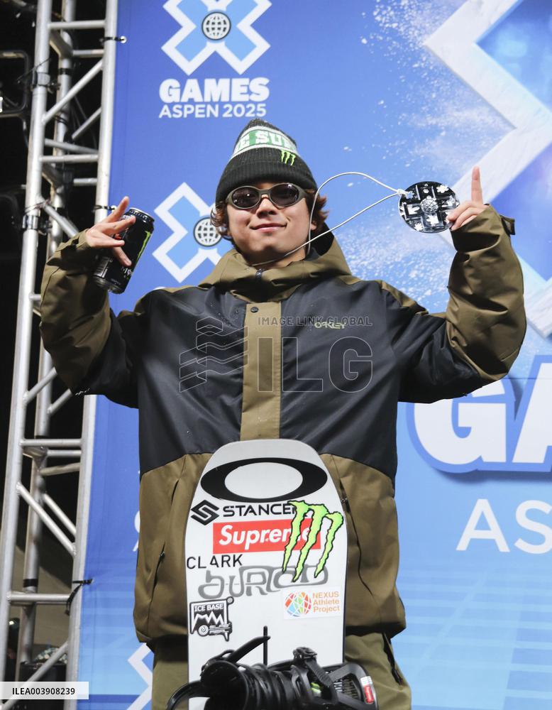 Snowboarding: X Games