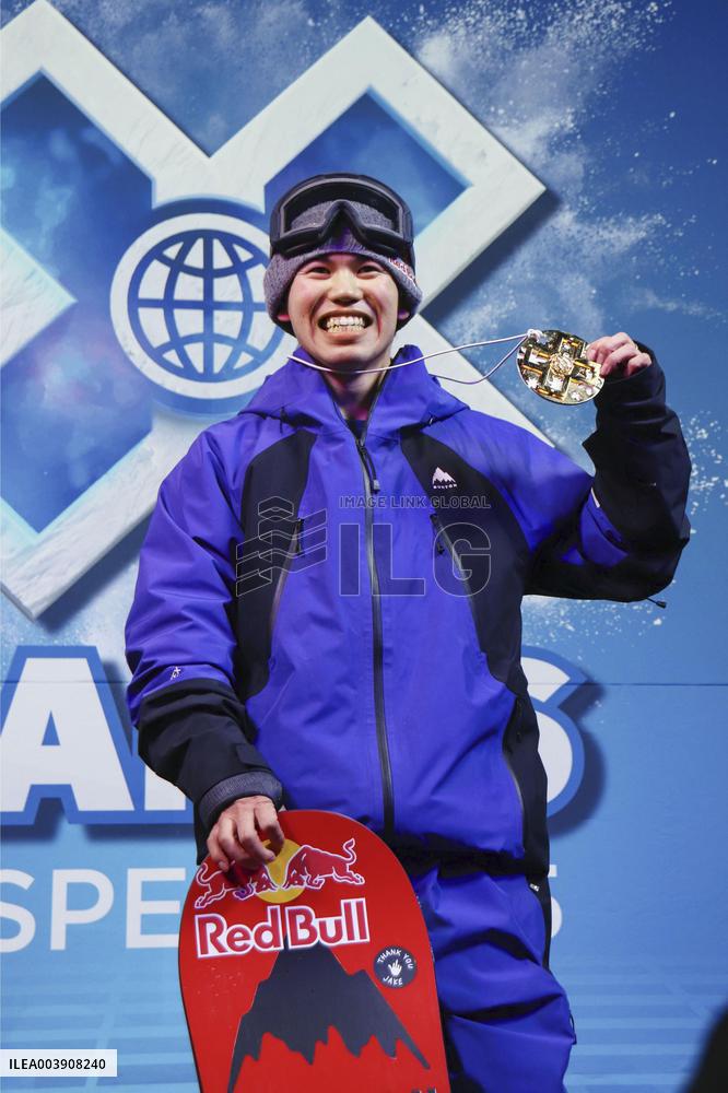 Snowboarding: X Games