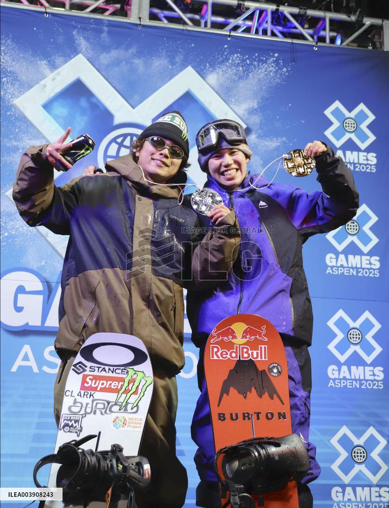 Snowboarding: X Games