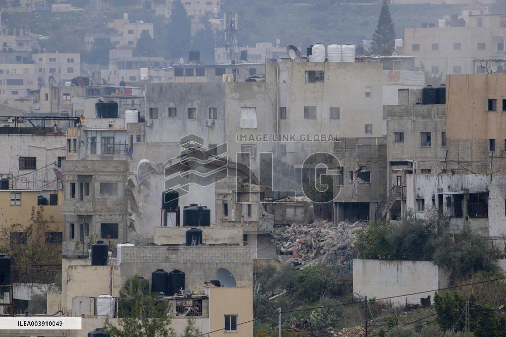 Israeli Army Continues Deadly Raid In Jenin - West Bank