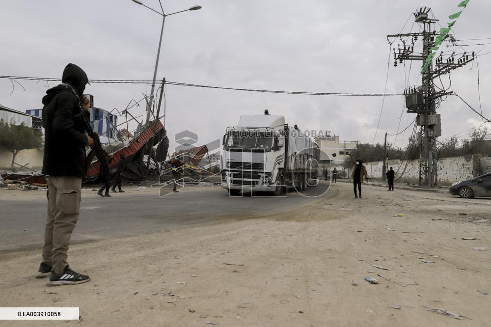 Humanitarian Aid Trucks Enter Gaza