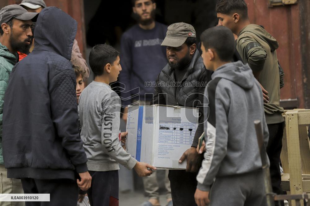 Distribution Of Humanitarian Aid In Gaza