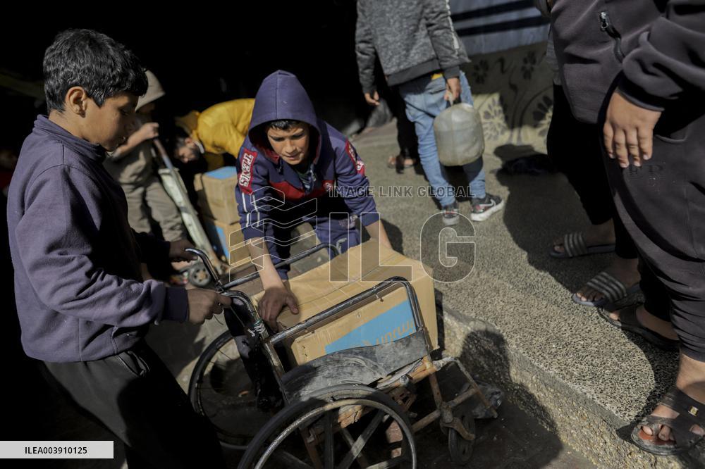 Distribution Of Humanitarian Aid In Gaza