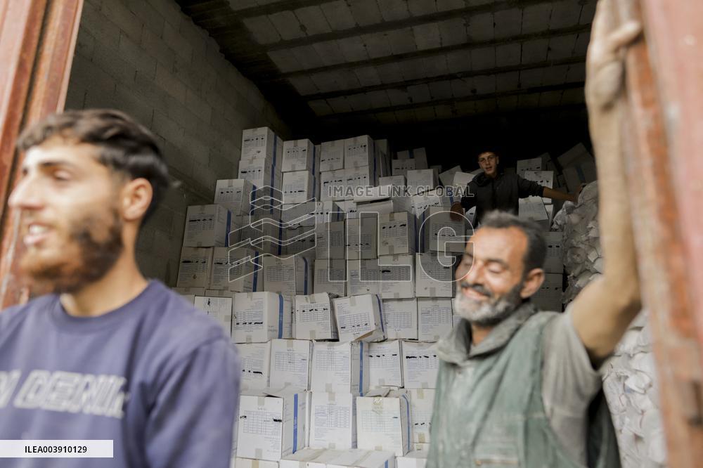 Distribution Of Humanitarian Aid In Gaza