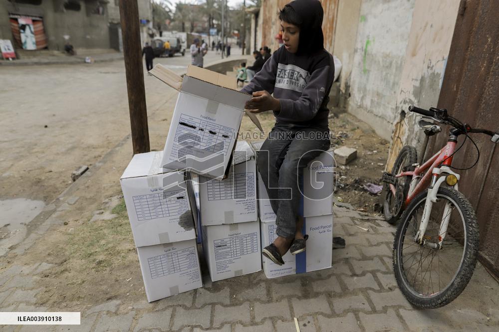Distribution Of Humanitarian Aid In Gaza