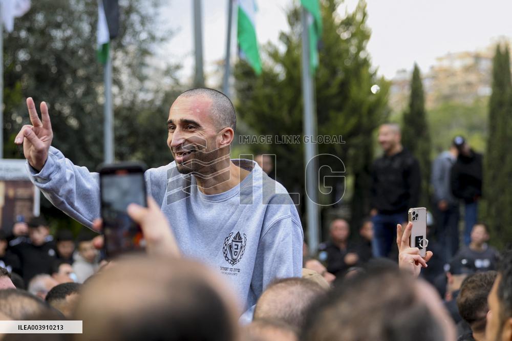 Second Batch Of Palestinian Prisoners Arrive In Ramallah