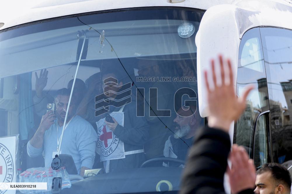 Second Batch Of Palestinian Prisoners Arrive In Ramallah