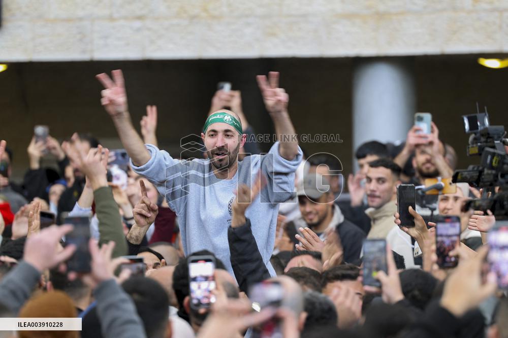 Second Batch Of Palestinian Prisoners Arrive In Ramallah