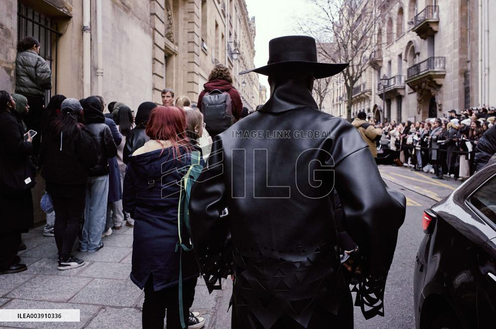 PFW - Paul Smith - Street Style