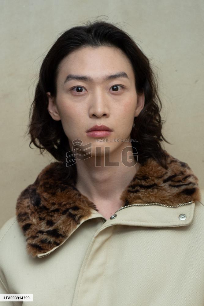 PFW Jacquemus Photocall