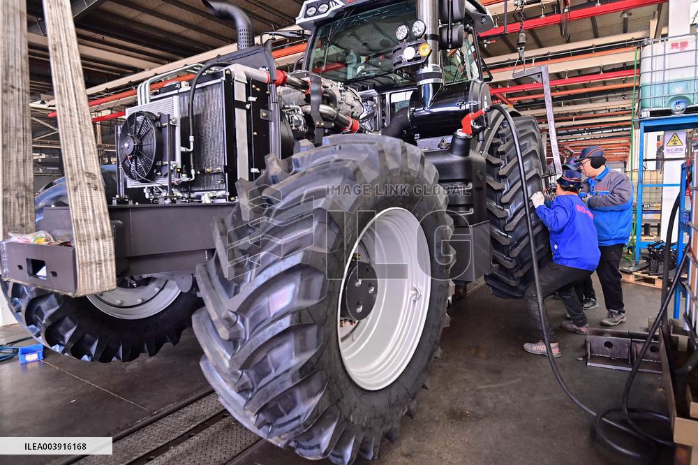 A Ample Power Tactor Manufacturing Company in Qingzhou