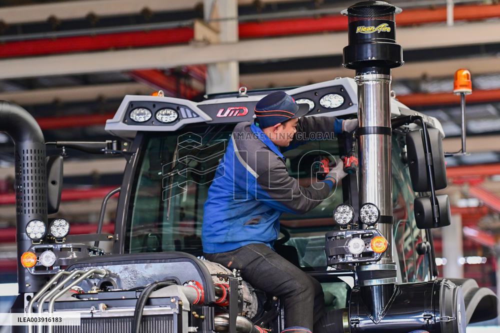 A Ample Power Tactor Manufacturing Company in Qingzhou