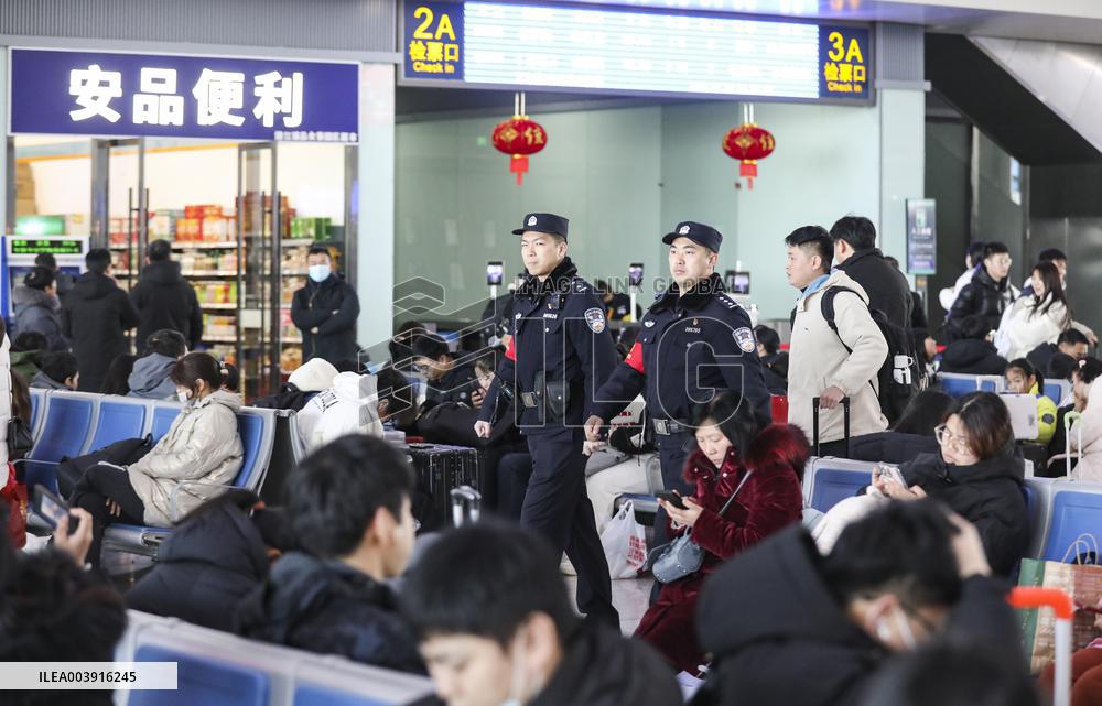 Spring Festival Return Peak in Huai'an