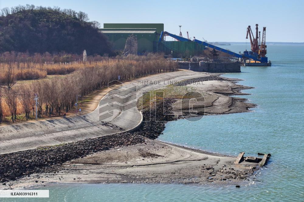 Yangtze River Water Level Drop