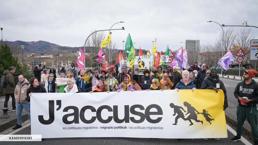 Demonstration in Irun against European migration policies