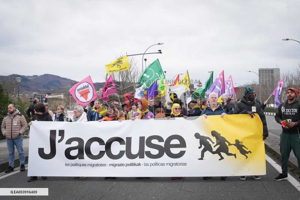 Demonstration in Irun against European migration policies