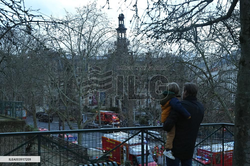 Fire at Paris 12th Arrondissement Town Hall