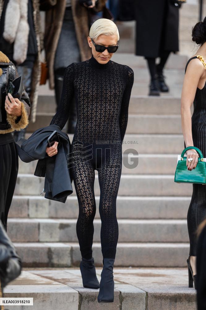 PFW - Schiaparelli Haute Couture - Arrivals NB