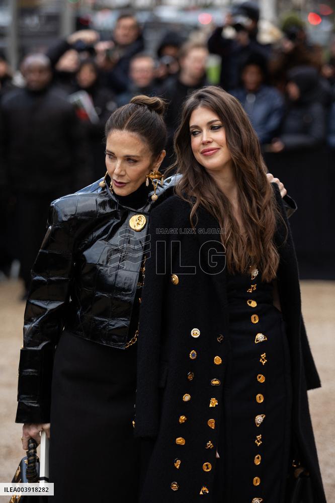 PFW - Schiaparelli Haute Couture - Arrivals NB