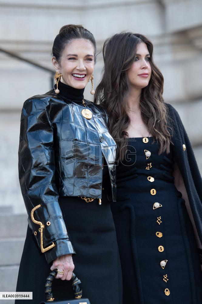 PFW Schiaparelli Arrivals