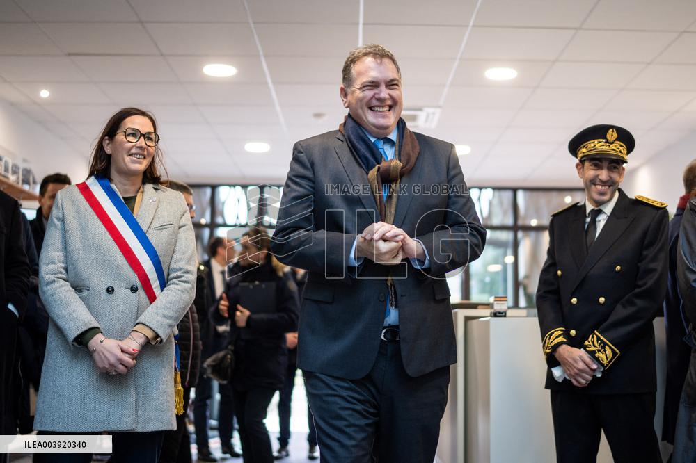 Philippe Tabarot visits the company Transport Prevost - Mitry Mory AJ