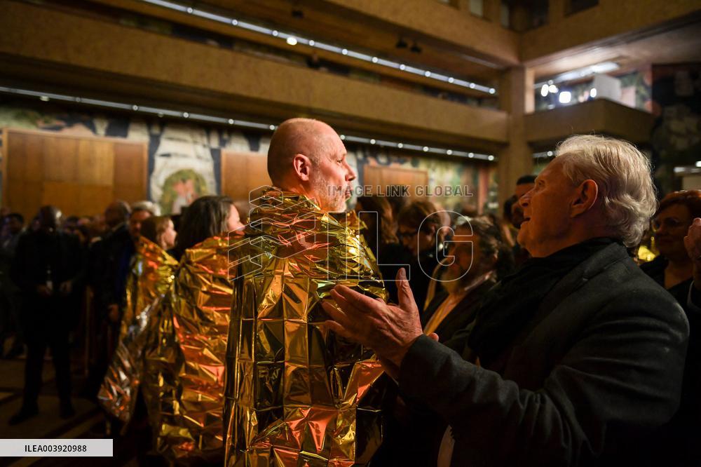 SYNAVI activists protest during Rachida Dati speech in Paris FA