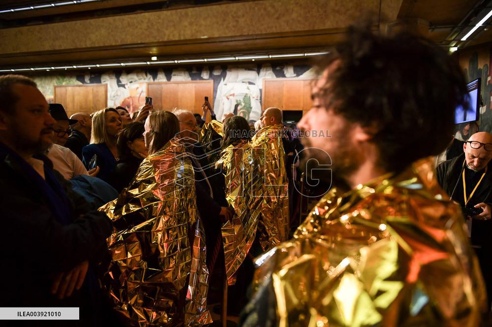 SYNAVI activists protest during Rachida Dati speech in Paris FA