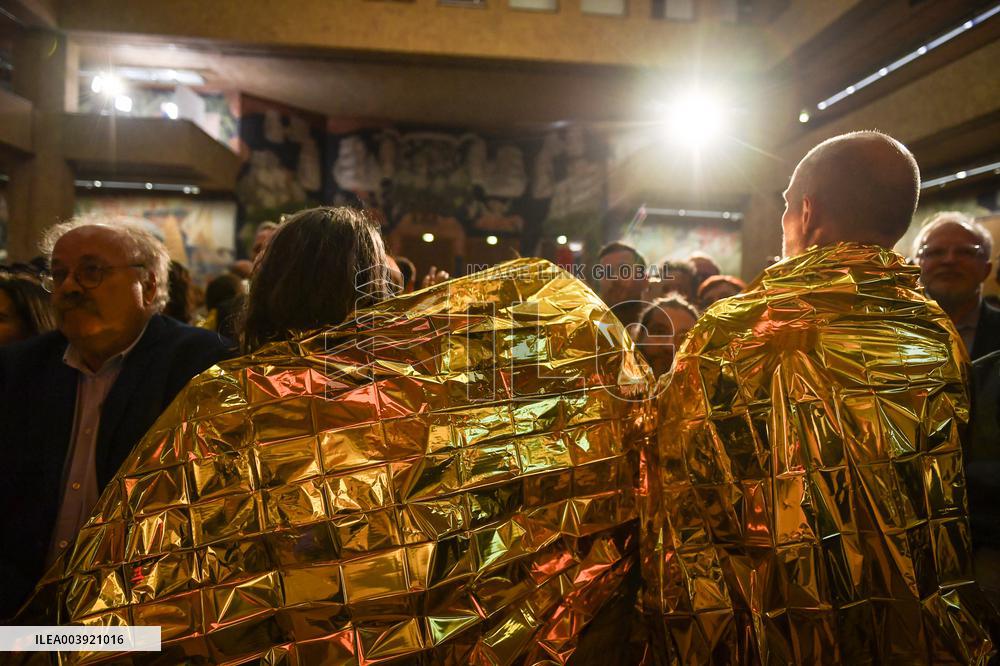SYNAVI activists protest during Rachida Dati speech in Paris FA