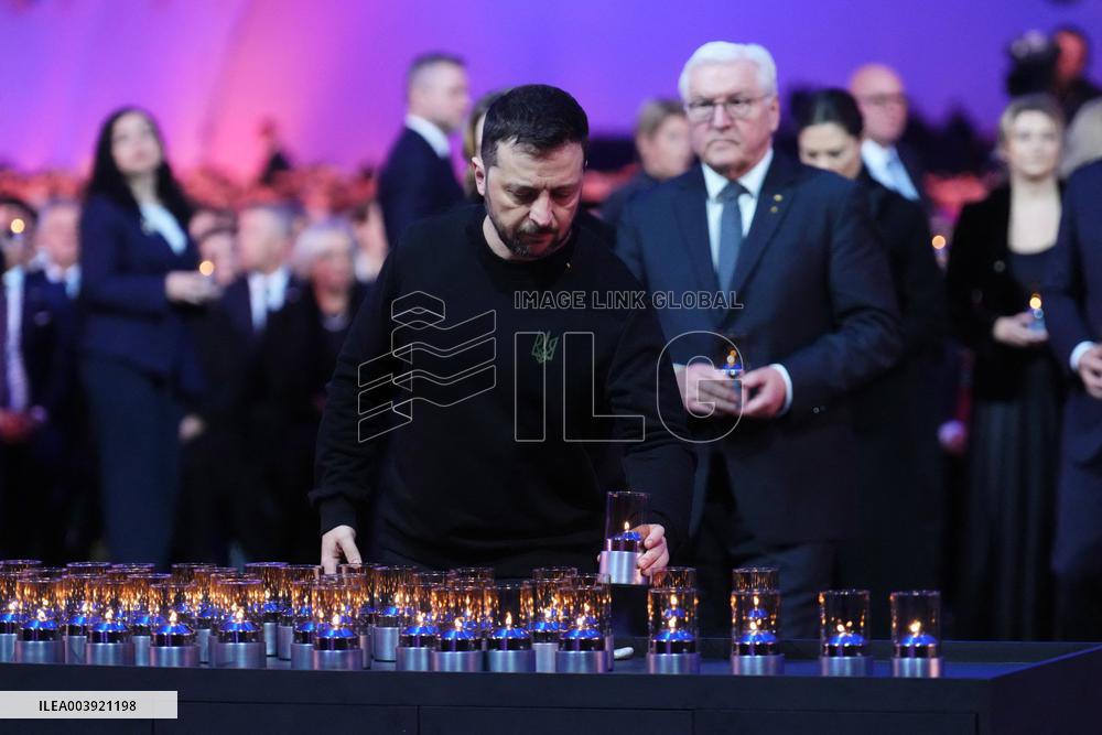 Royals And Politics At 80th Anniversary Of Auschwitz Liberation - Poland