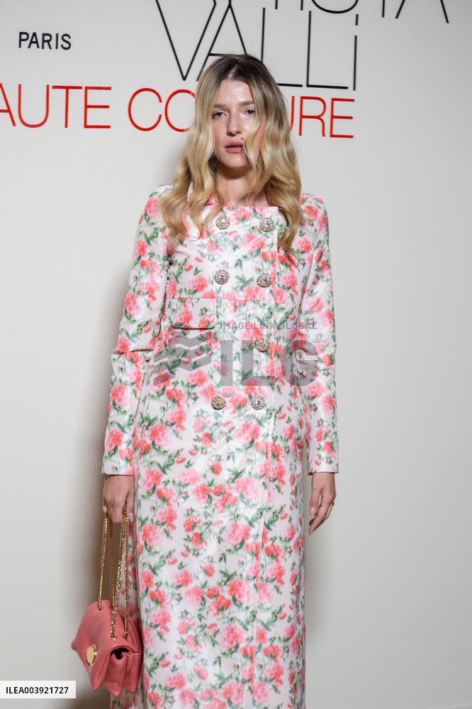 PFW - Giambattista Valli Haute Couture - Photocall NB