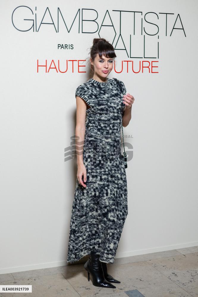 PFW - Giambattista Valli Haute Couture - Photocall NB