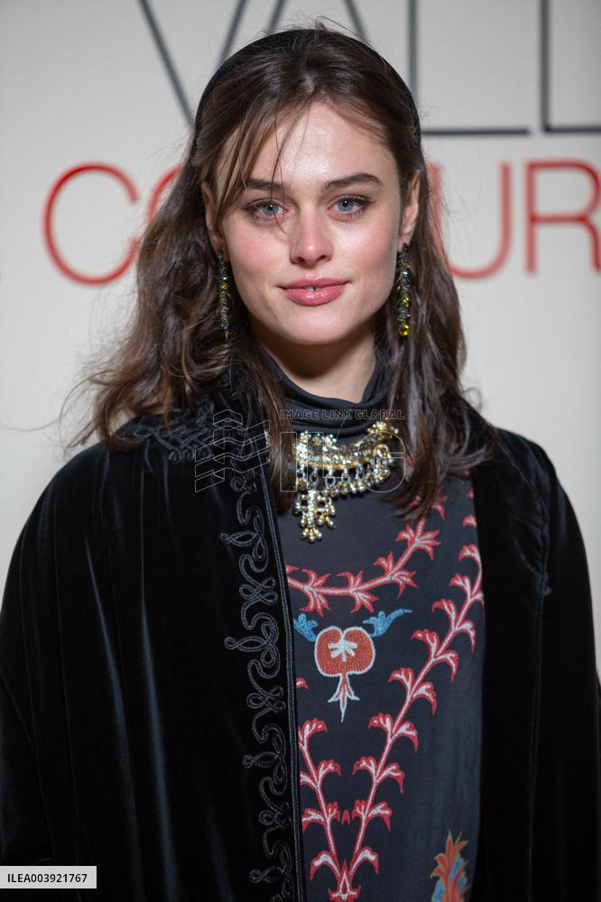 PFW - Giambattista Valli Haute Couture - Photocall NB