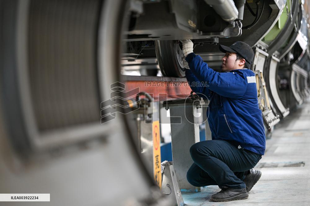 Train Maintenance in Nanjing