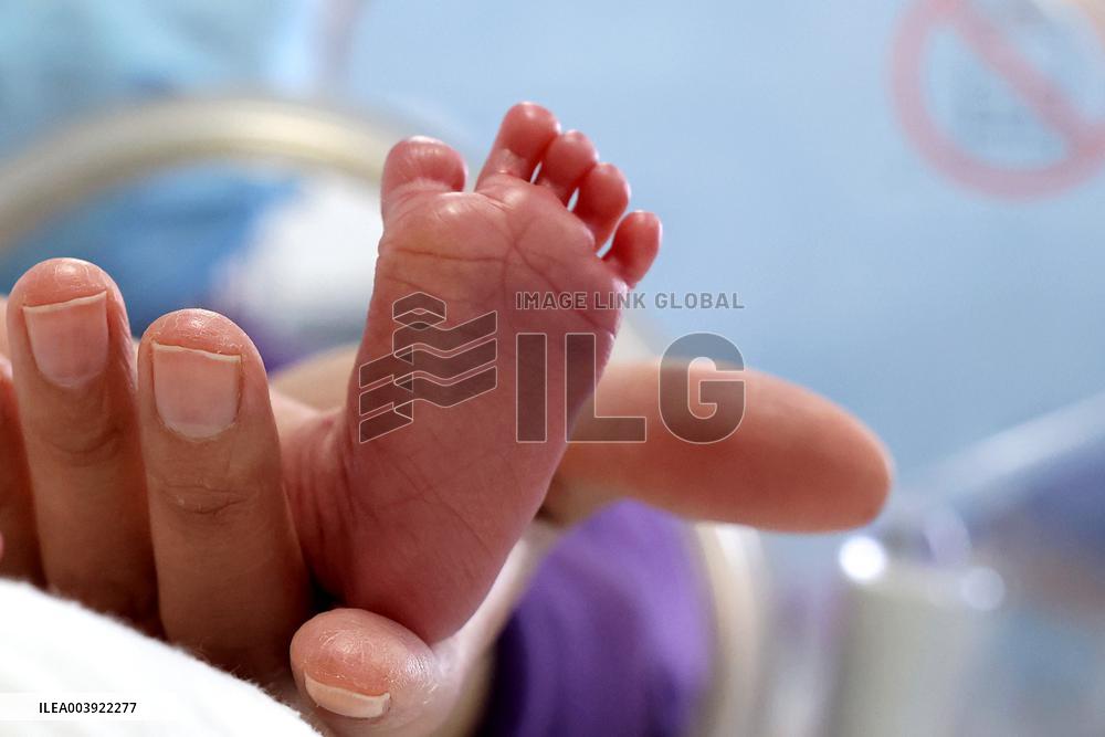 Nursing Newborns