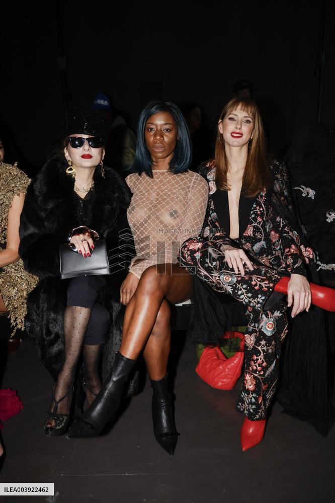 PFW - Rahul Mishra Front Row