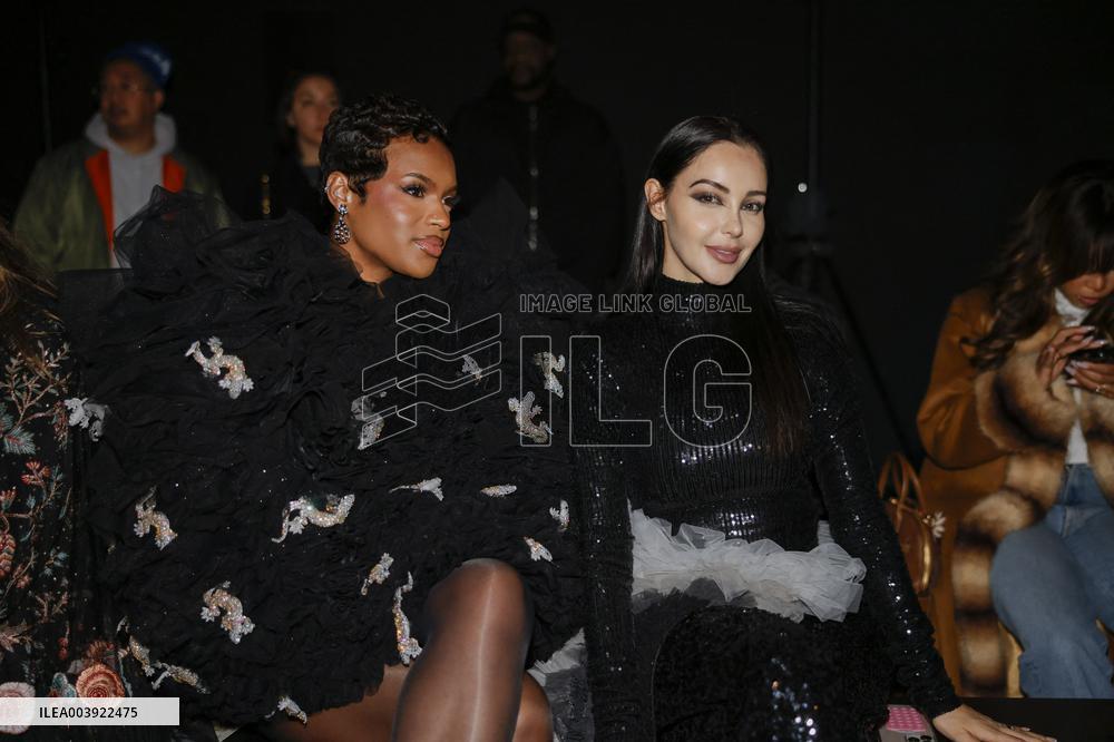 PFW - Rahul Mishra Front Row