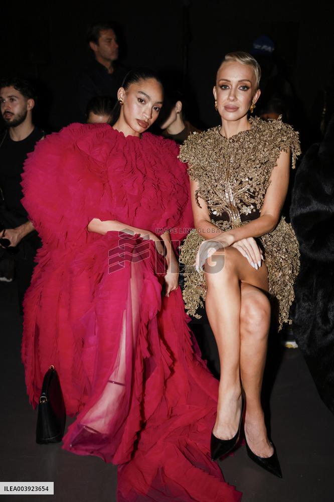 PFW - Rahul Mishra Front Row