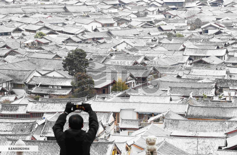 Snow Scenery in Lijiang Ancient Town - China