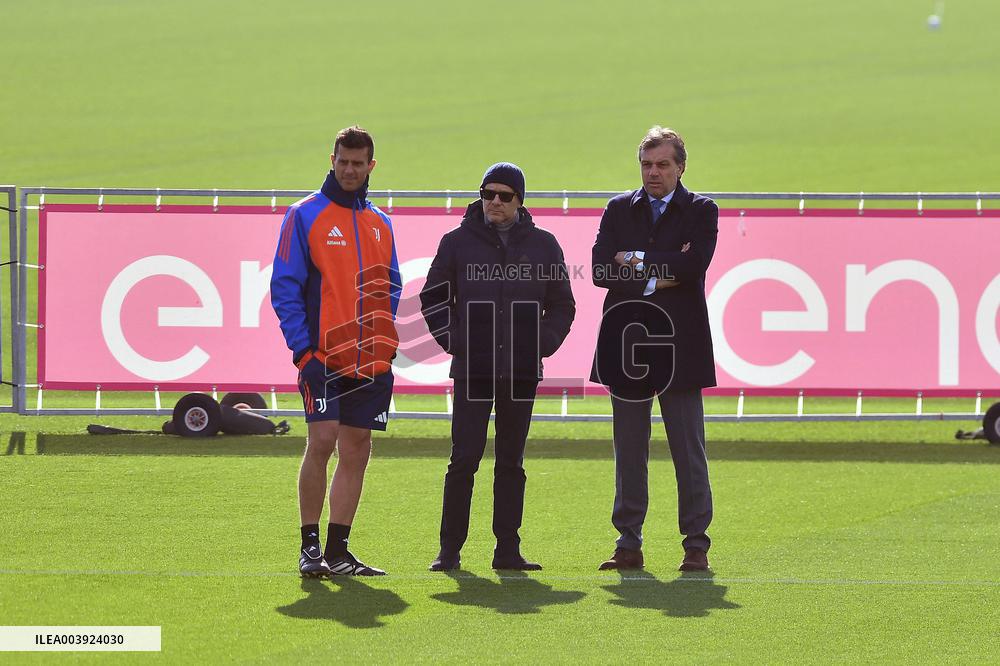 CALCIO - UEFA Champions League - Team Juventus - Training